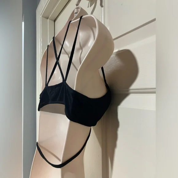 Fashion Nova Woman size small swim Top - Picture 7 of 9